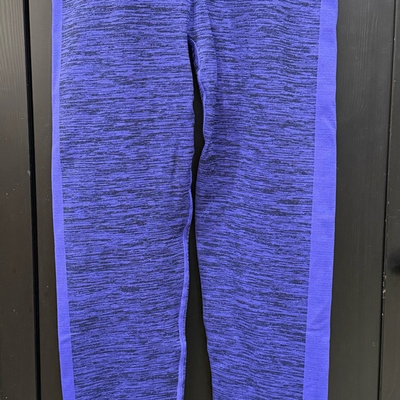 Peloton Pants - Peloton Purple and Black Performance Leggings Dynamic Fit